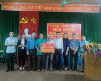 ra mắt mô hình