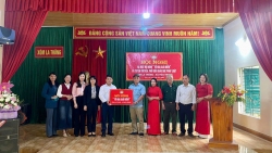 Ra mắt mô hình