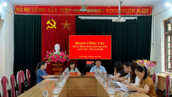 Sở Tư pháp làm việc với UBND xã Ba Bể về tình hình xử lý vi phạm hành chính